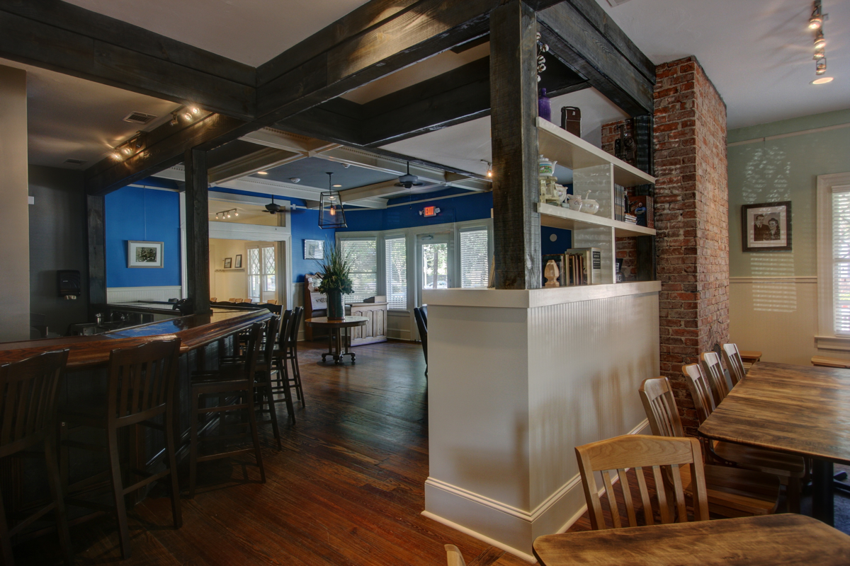 Decatur, Georgia’s Revival evokes family traditions and is located in a historic house.