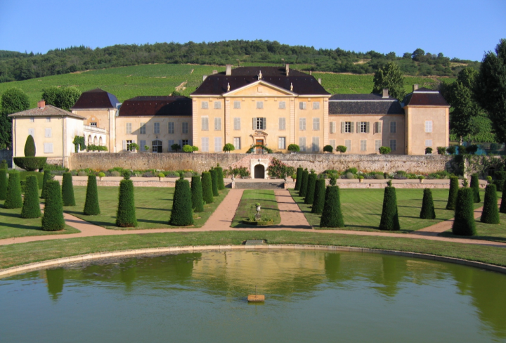 The company’s Esprit du Vin division features upscale French wineries like Château de la Chaize (pictured).