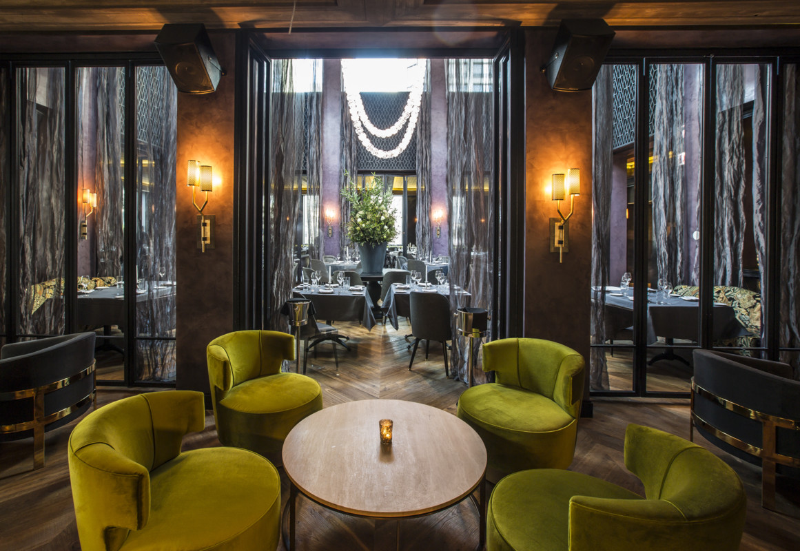 At Chicago restaurant Maple & Ash (above left), customers often specifically ask for rosés from Provence, the category’s leading region by far.