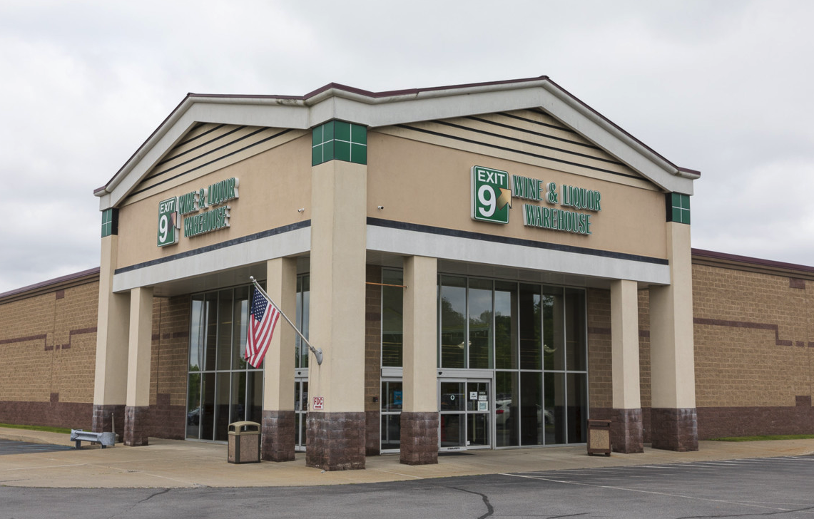 Mark O’Callaghan’s  rst tagline for Exit 9 Wine & Liquor Warehouse (exterior pictured) was “It’s fine at Exit 9.” He’s worked to market the business beyond just wine and spirits, drawing in new customers with good service, competitive prices, and a wide product selection.