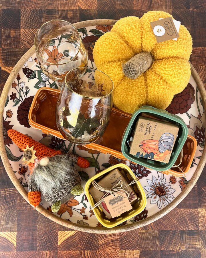 In New Jersey and Napa, Gary’s Wine & Marketplace offers fall-themed gift baskets (pictured) that include wines like top-selling Thanksgiving offering Olema Pinot Noir. 