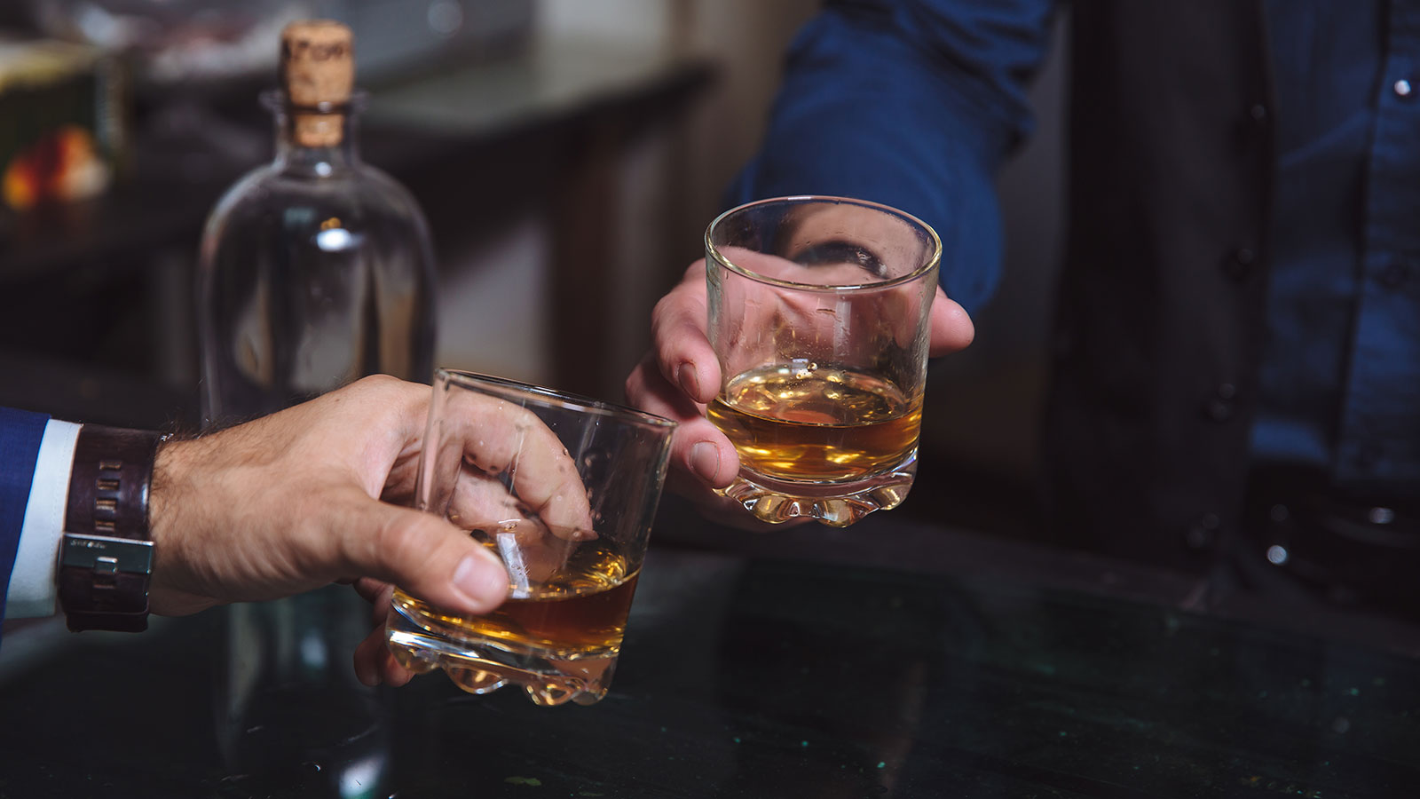 How to Personalize A Bottle of Whisky for Father’s Day