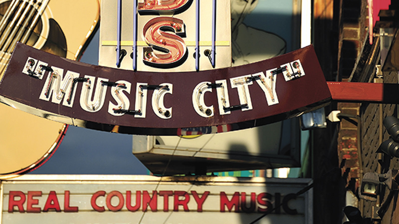 In Nashville, Tunes and Tennessee Whiskey Reign Supreme