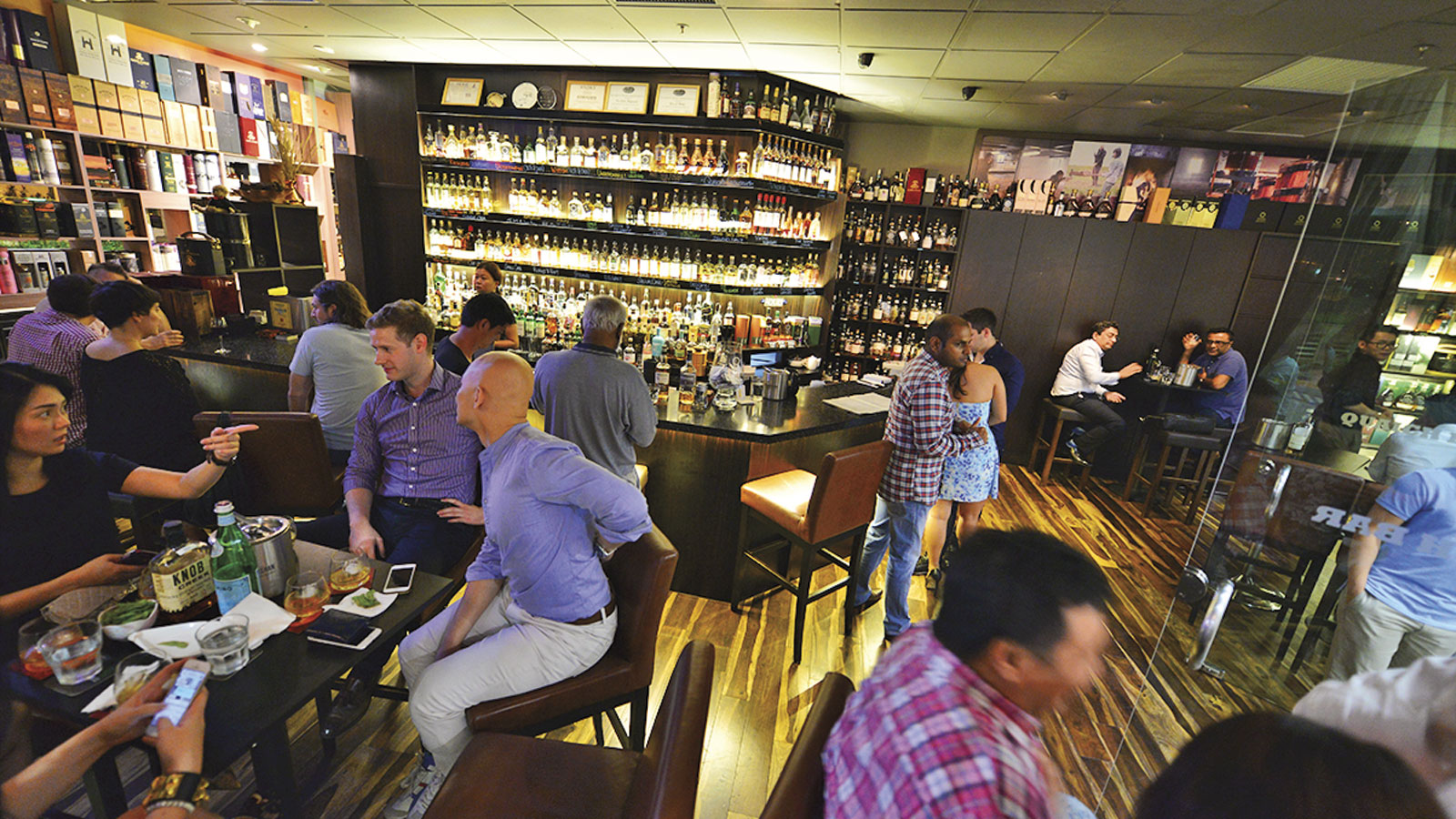 Singapore Is an Ultramodern Paradise for Whisky Lovers