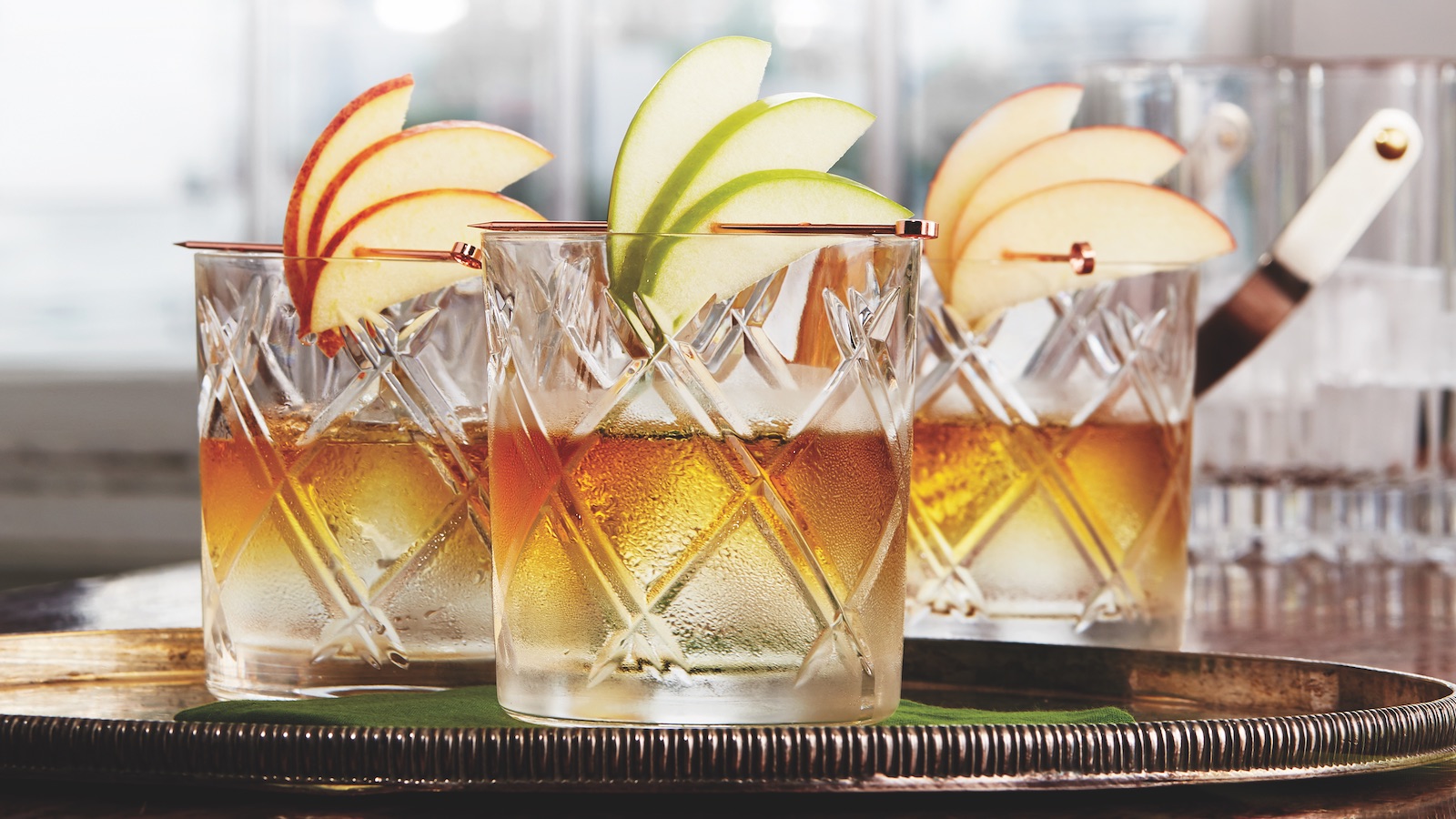Enjoy Autumn Flavors With These Spice Cocktails