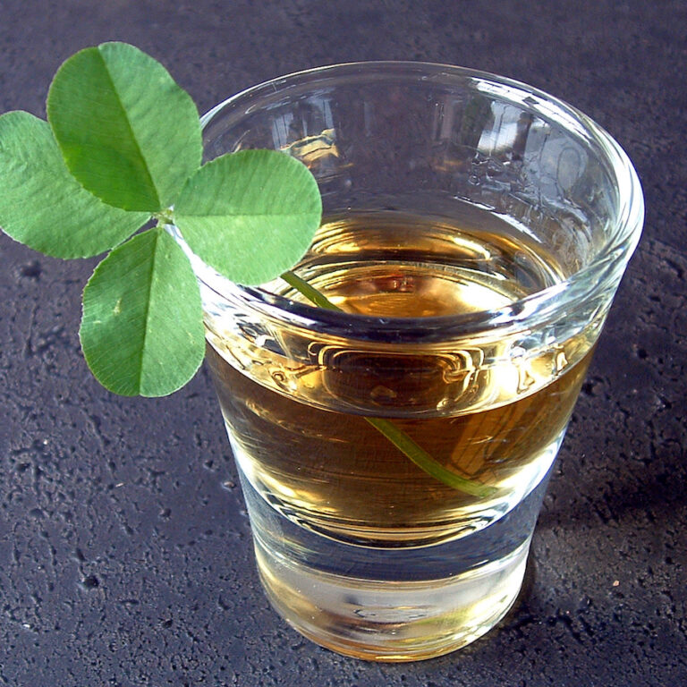 From High-Rye Bourbon to 100% Rye: Taste Your Way Up the Rye Ladder ...